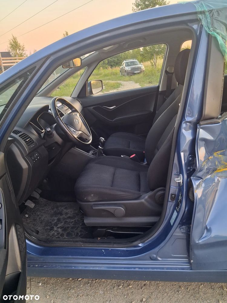 Hyundai ix20 - 17