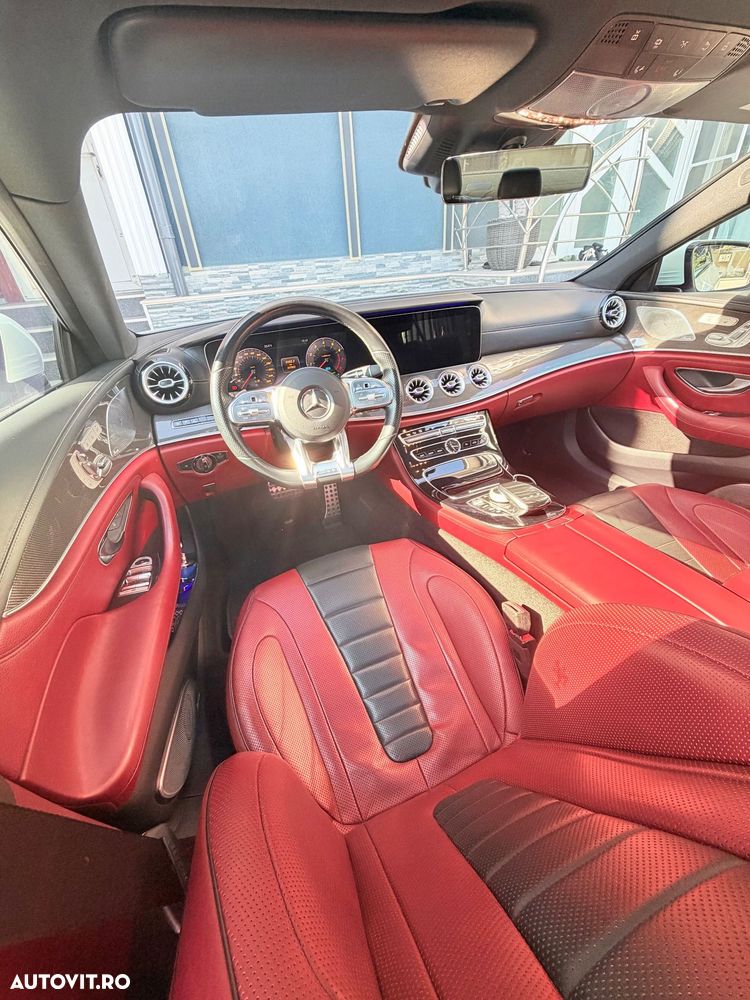 Mercedes-Benz CLS - 6