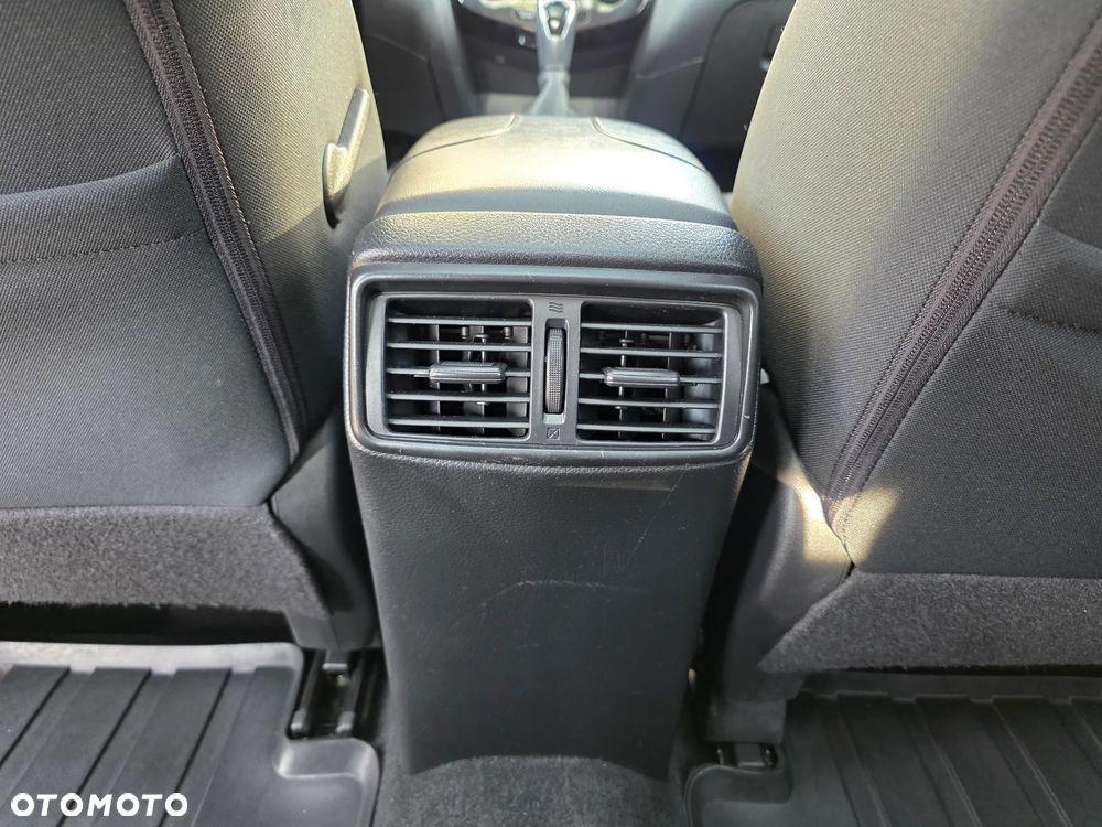 Nissan X-Trail 1.3 DIG-T N-Connecta 2WD DCT - 24
