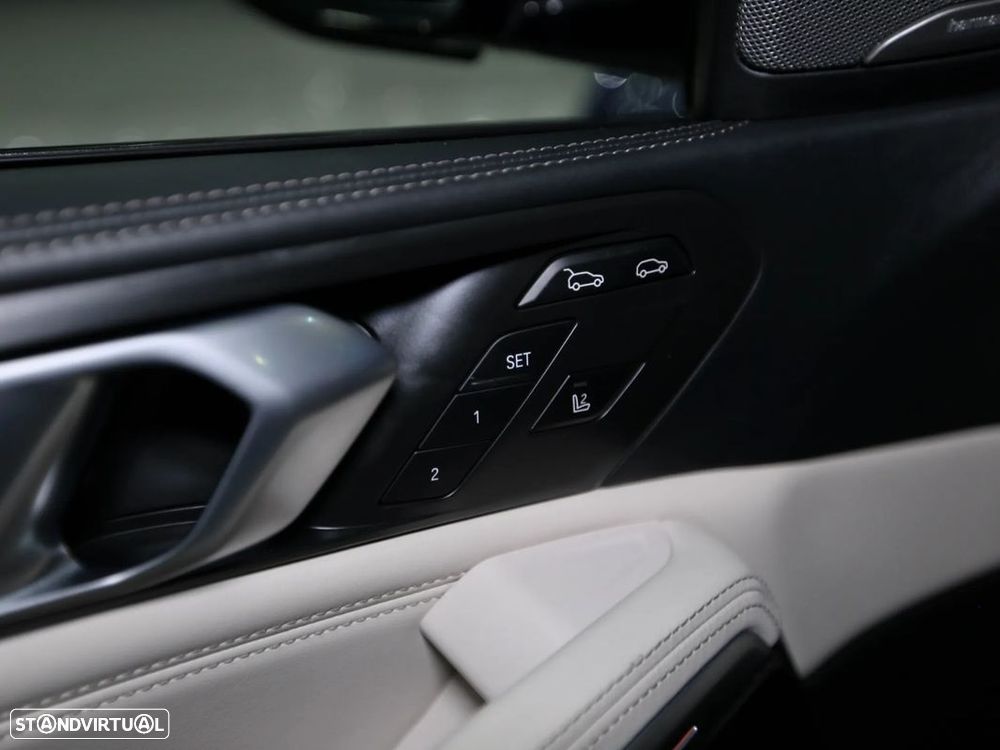 BMW X6 M50i Pack 50 anos - 47