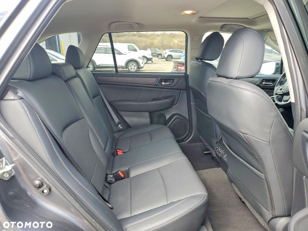 Subaru Outback 2.5i Exclusive - 10