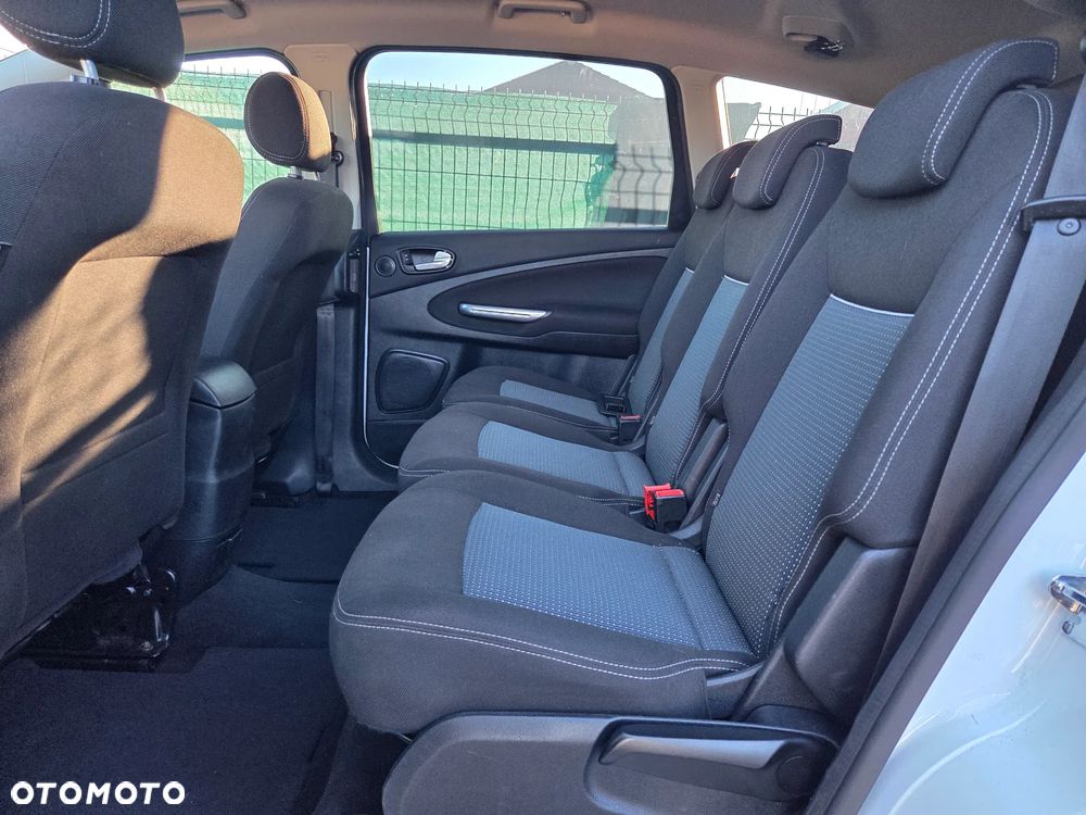 Ford S-Max 2.0 TDCi DPF Business Edition - 20