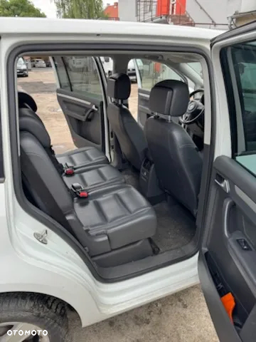 Volkswagen Touran 1.6 TDI DPF BlueMot Comfortline - 6