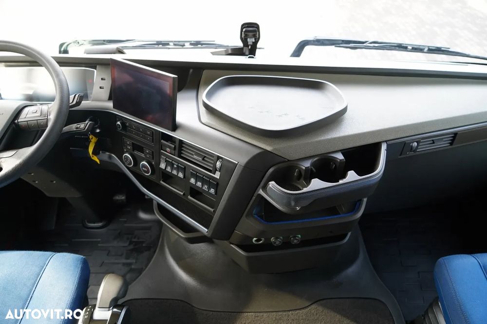 Volvo FH 460 / SOLOWKA / I-SAVE / I-PARK COOL / DIRECȚIE ȘI PUNTE RIDICABILĂ / WIELTON / CORTINĂ ARMATĂ - 27