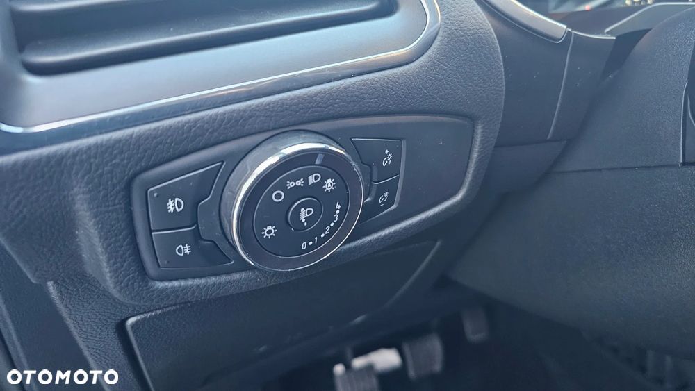 Ford S-Max 2.0 EcoBlue Titanium - 25