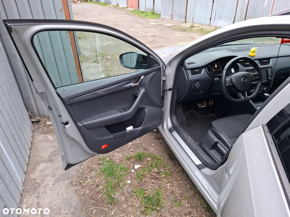 Skoda Octavia 2.0 TSI RS DSG - 9
