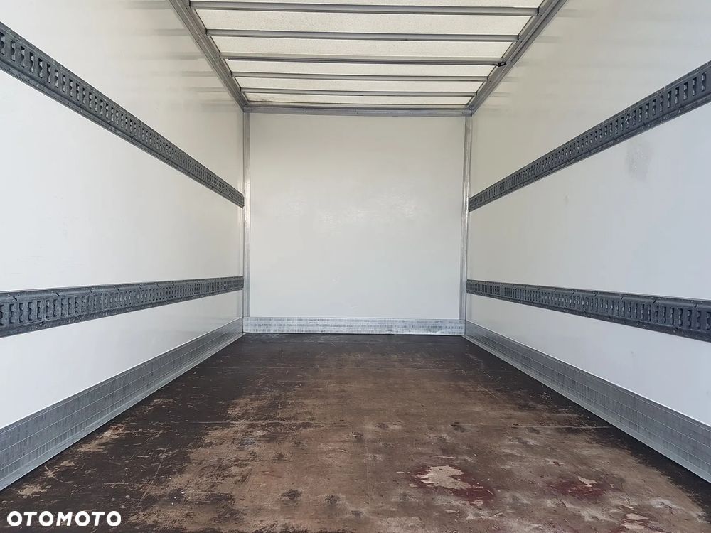 Renault MASTER KONTENER 8EP 4,21x2,23x2,22 KLIMA KRAJOWY MANUAL  6-BIEGÓW - 17