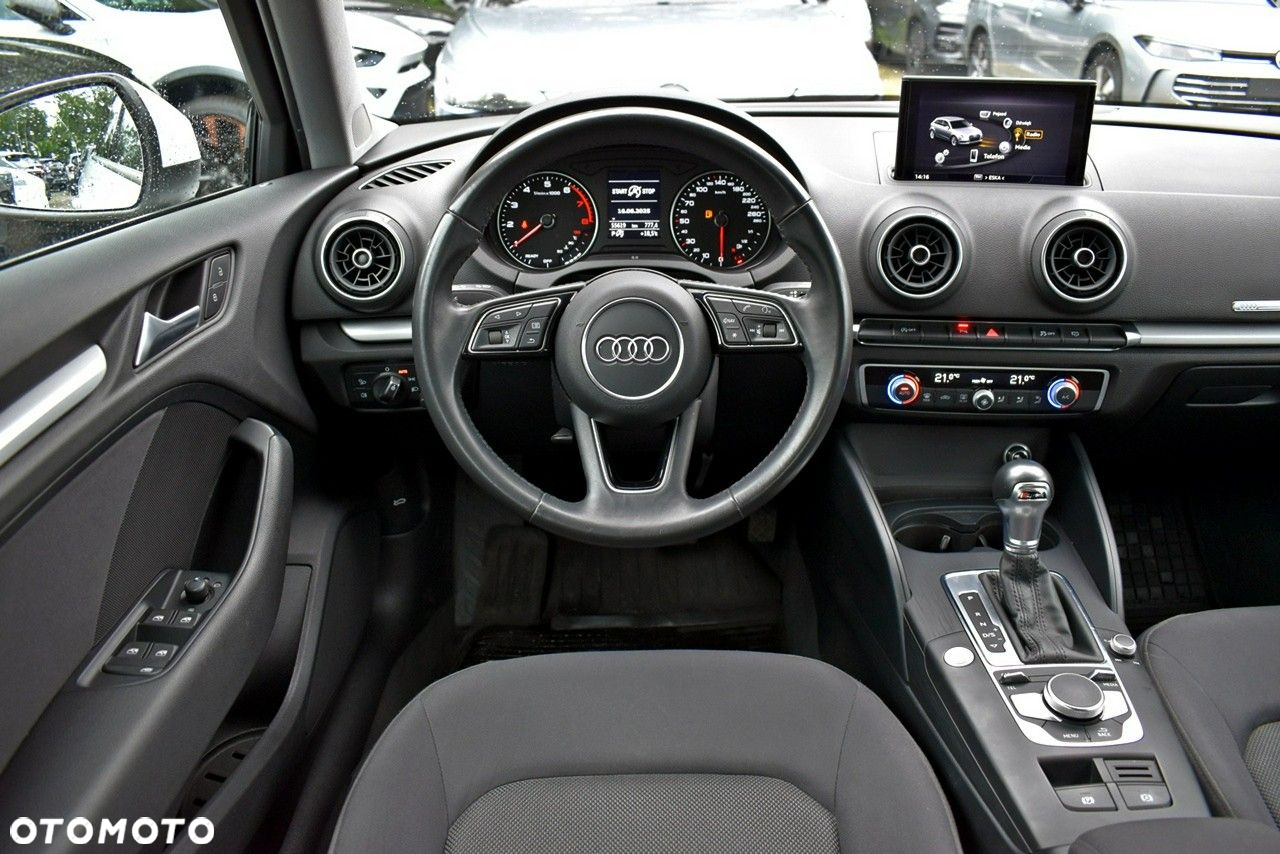 Audi A3 35 TFSI S tronic - 13