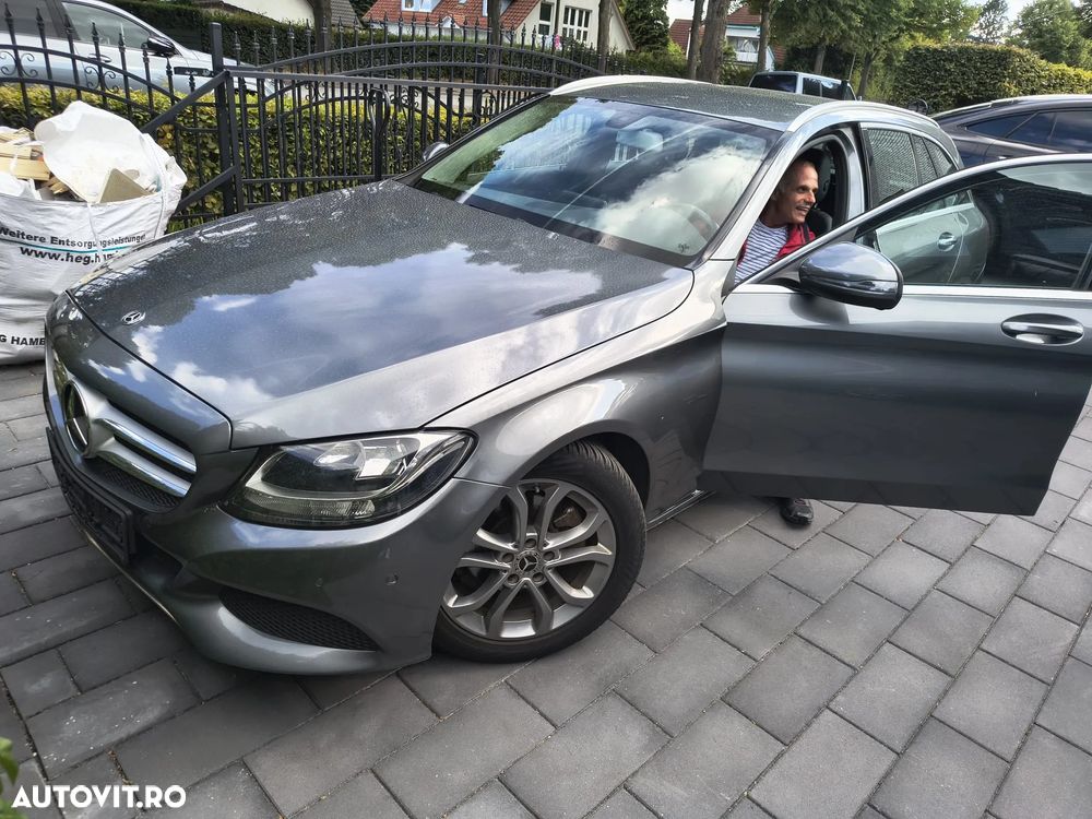 Mercedes-Benz C 180 T - 16