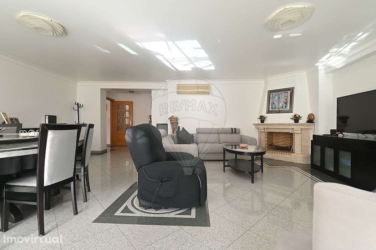 Apartamento T4 para venda - Grande imagem: 2/32