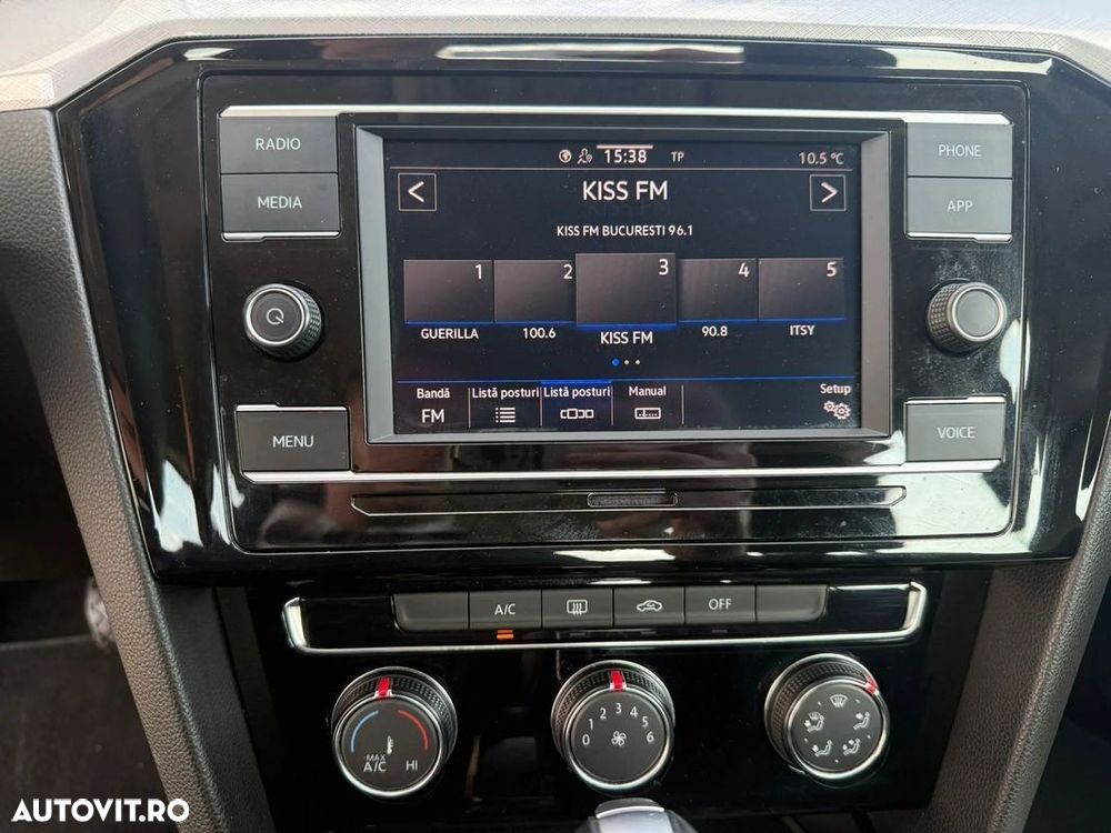 Volkswagen Passat - 19