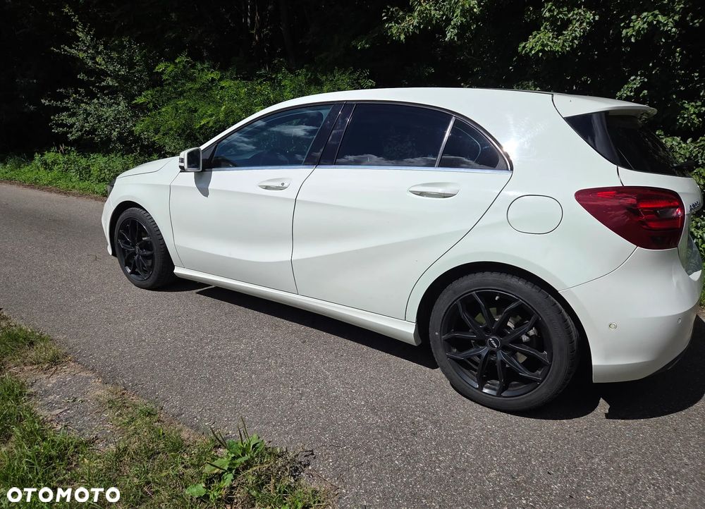 Mercedes-Benz Klasa A 200 d 4-Matic - 9