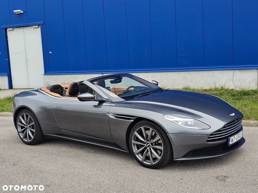 Aston Martin DB11 - 28