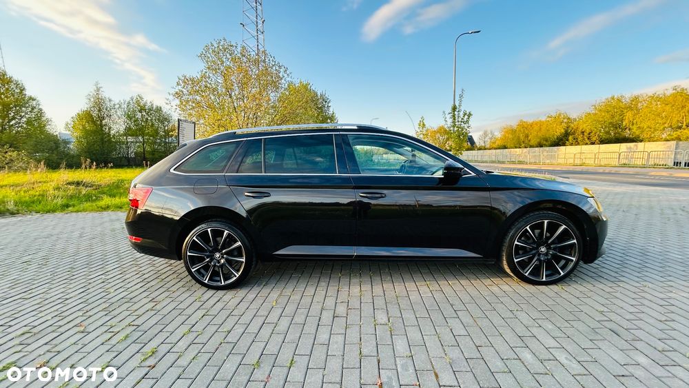 Skoda Superb 2.0 TDI Style DSG - 34