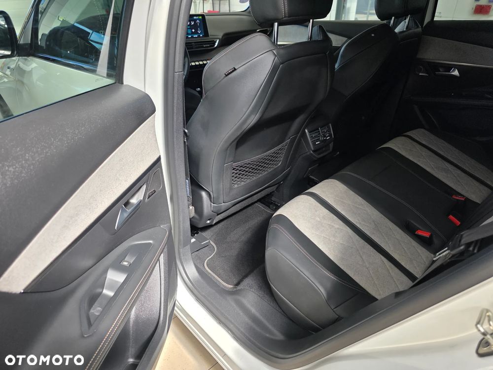 Peugeot 3008 1.6 PureTech Hybrid4 PHEV GT S&S EAT8 - 15