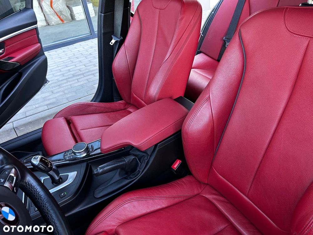 BMW Seria 3 330i M Sport Shadow sport - 32