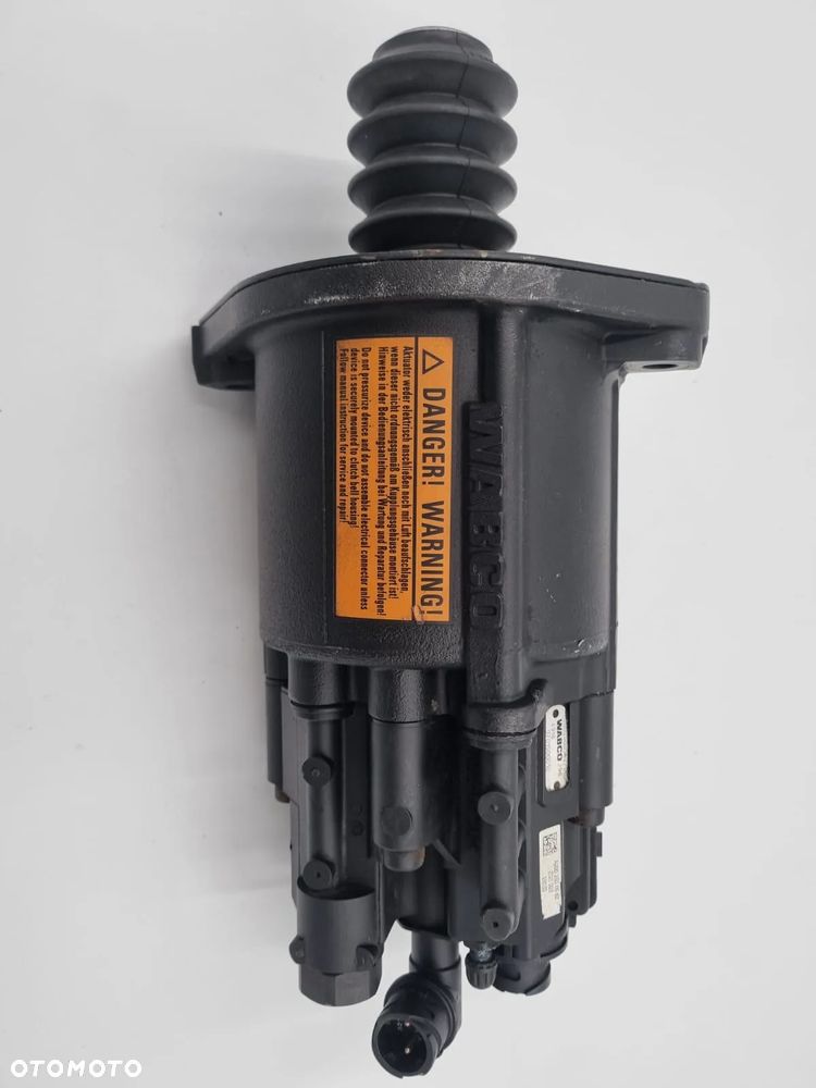 REGENEROWANY WYSPRZĘGLIK SIŁOWNIK ZMIANY BIEGÓW MERCEDES ACTROS MP2 MP3 - 2