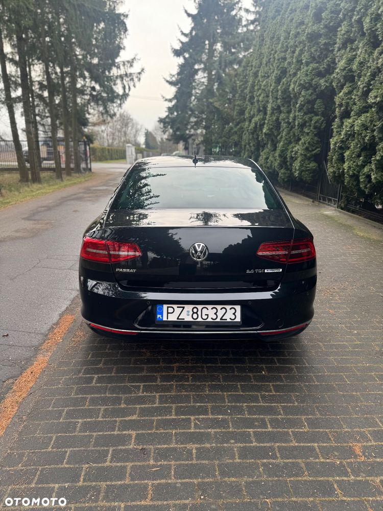 Volkswagen Passat - 9