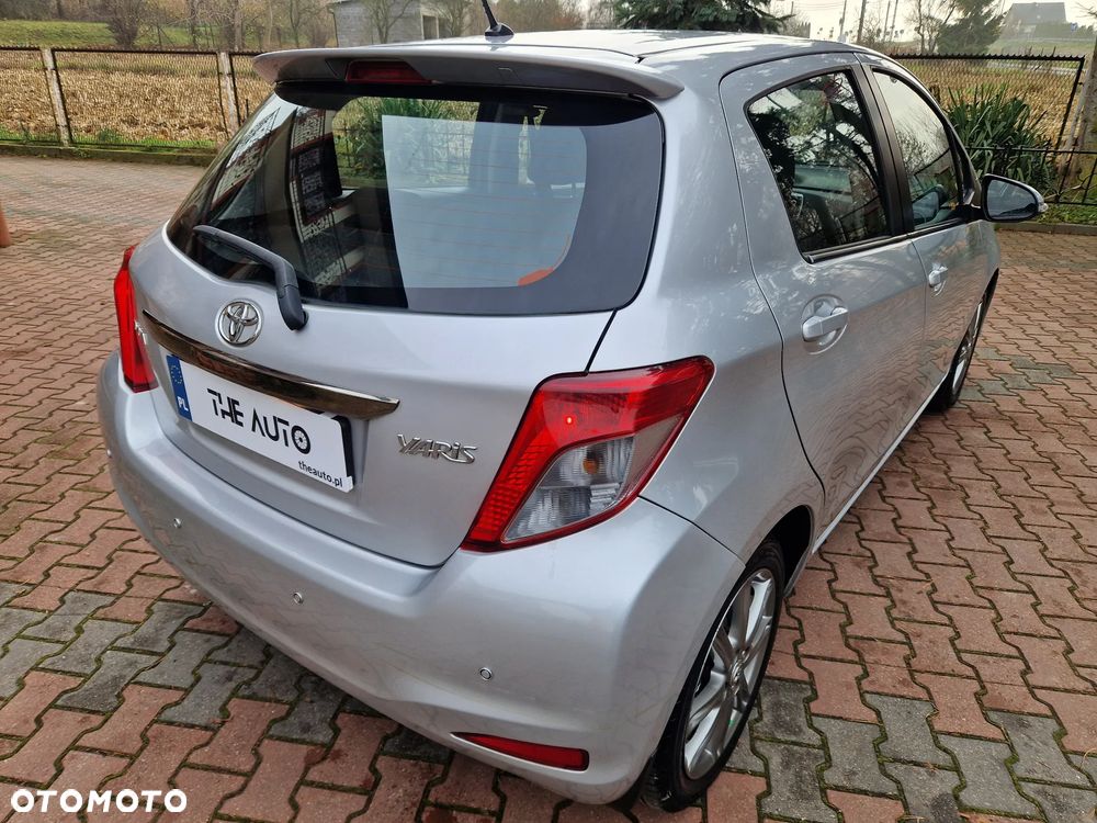 Toyota Yaris 1.33 Premium EU6 - 38