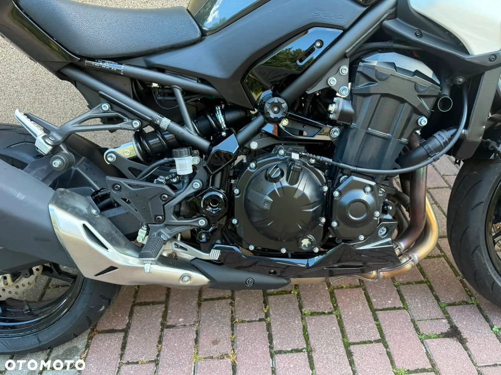 Kawasaki Z 900 - 8