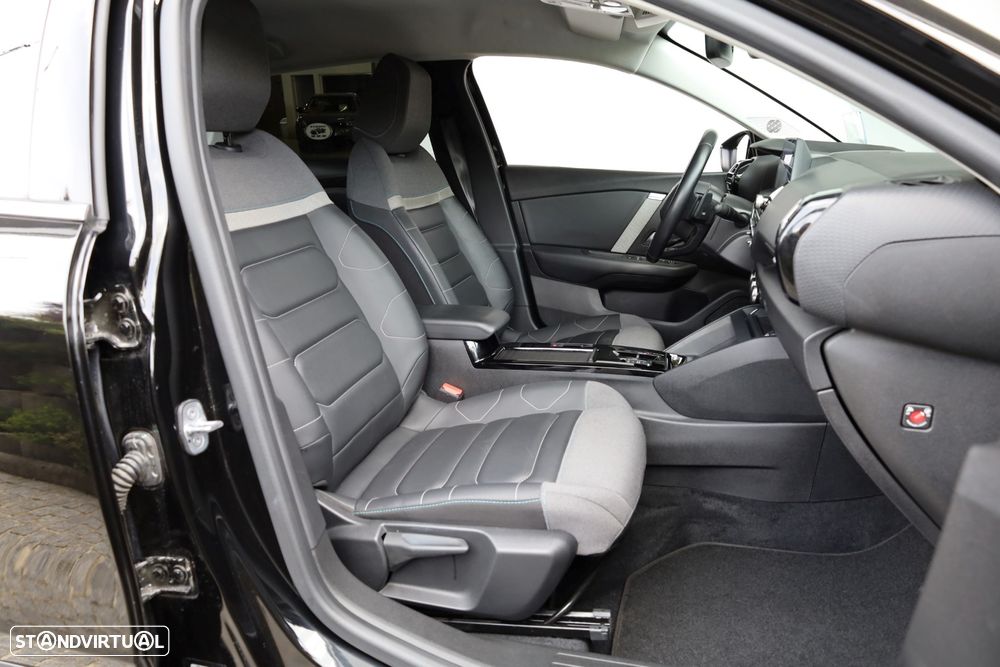 Citroën C4 X 1.2 PureTech Shine EAT8 - 56