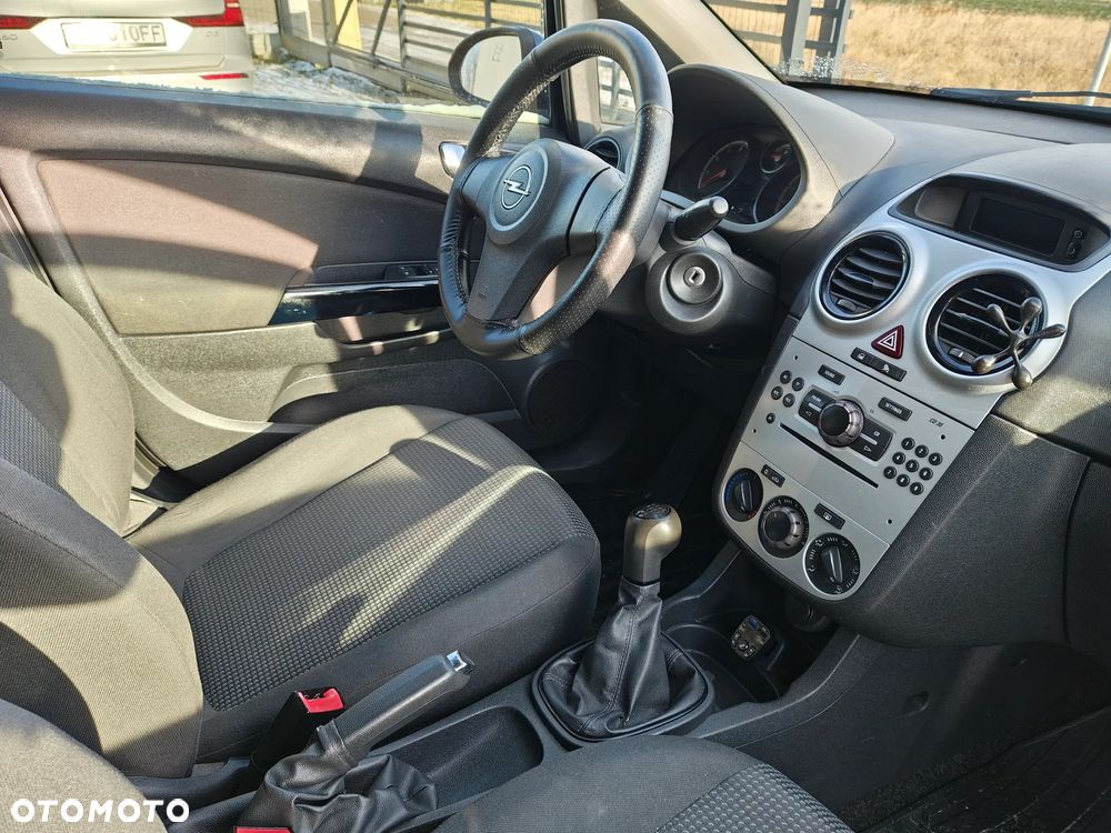 Opel Corsa 1.2 16V Enjoy - 19