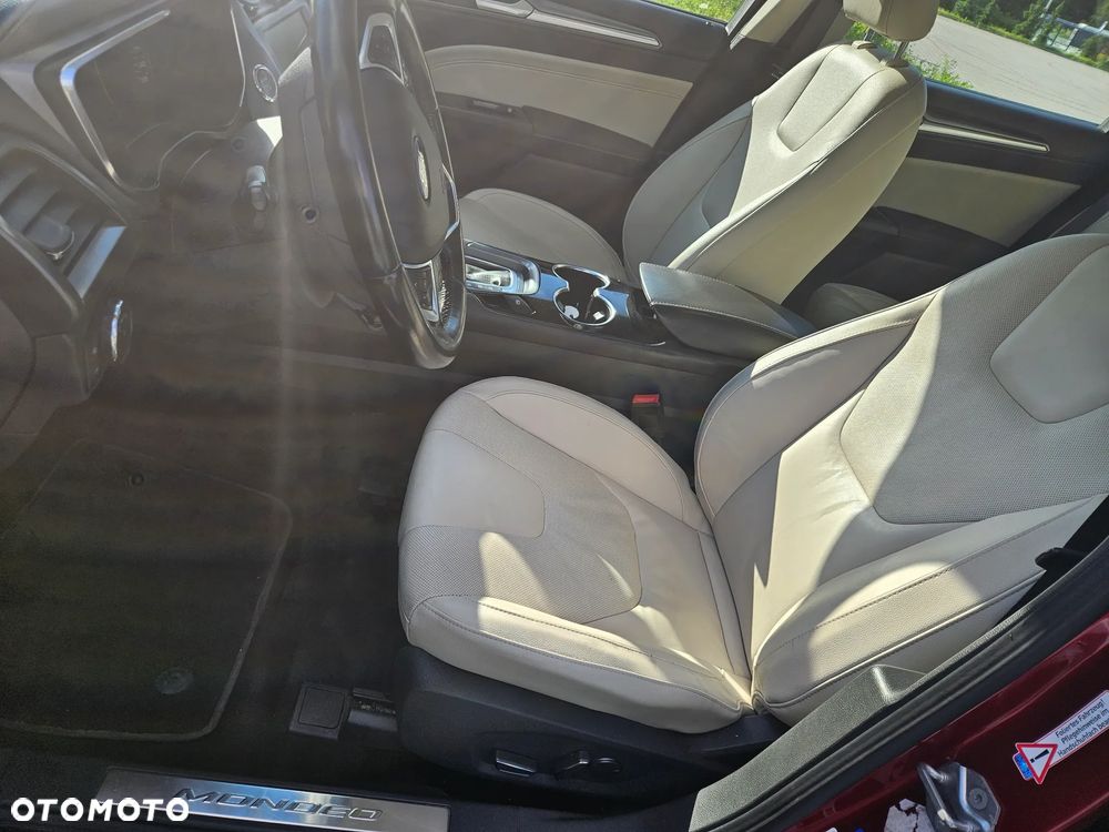 Ford Mondeo SW 2.0 EcoBlue Titanium - 23