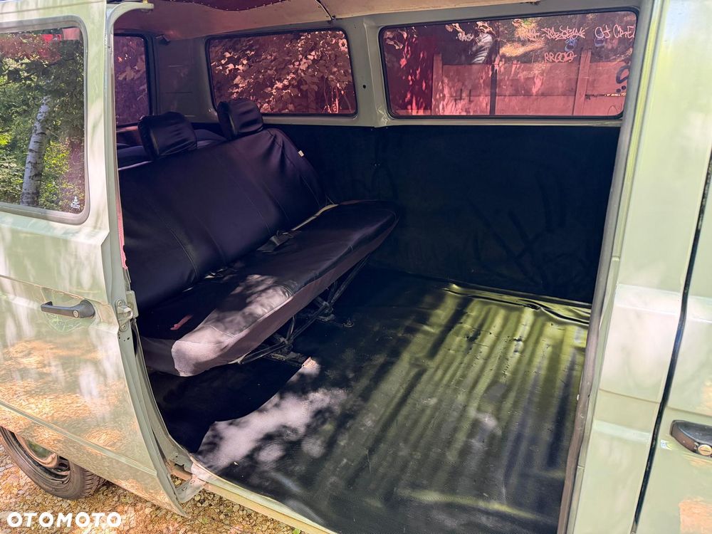 Volkswagen Transporter - 10