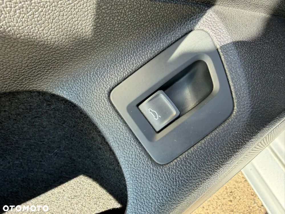 Volkswagen Passat - 23