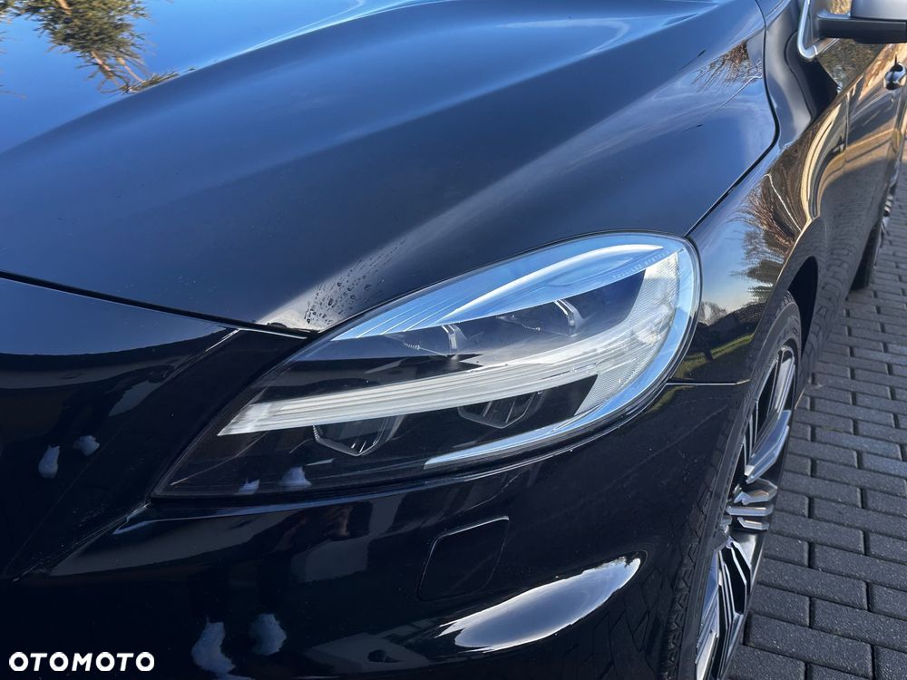 Volvo V40 D4 Geartronic RDesign - 8