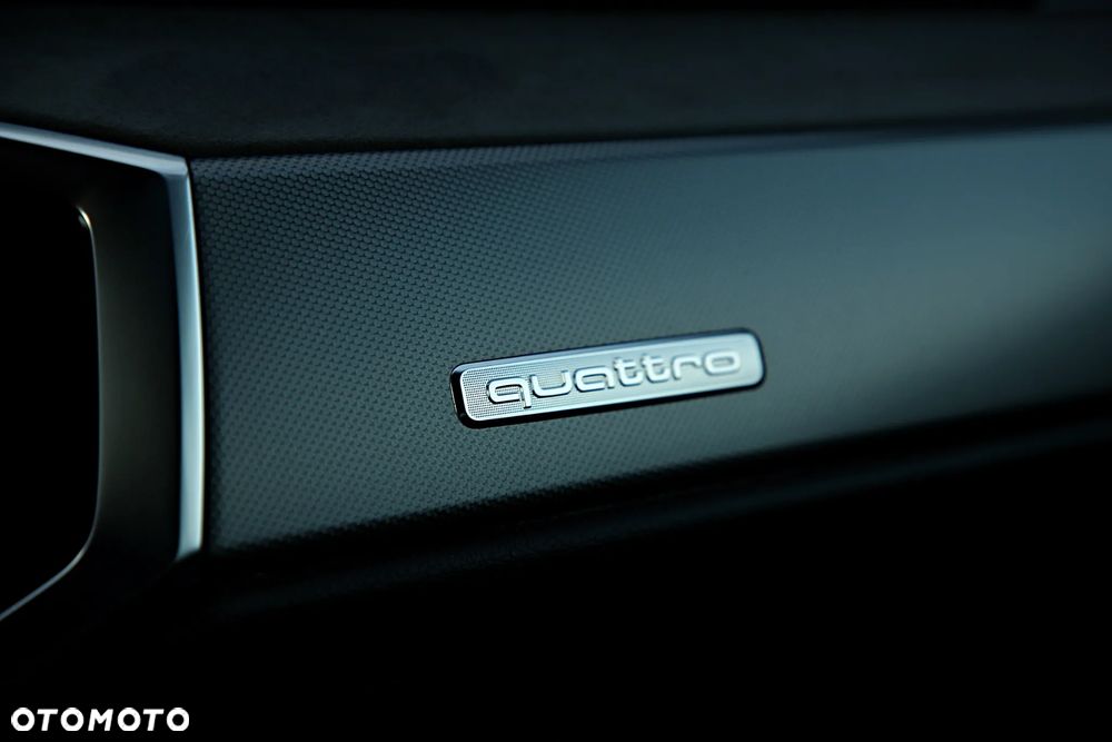 Audi Q3 40 TDI Quattro S Line S tronic - 38