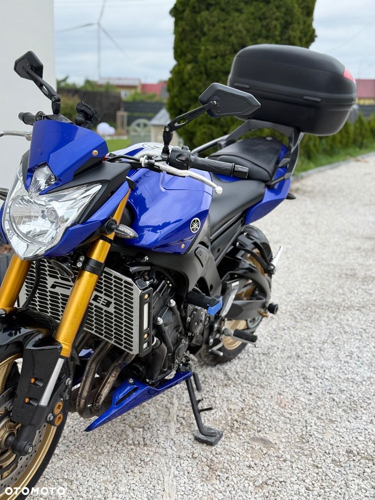 Yamaha FZ8 - 13