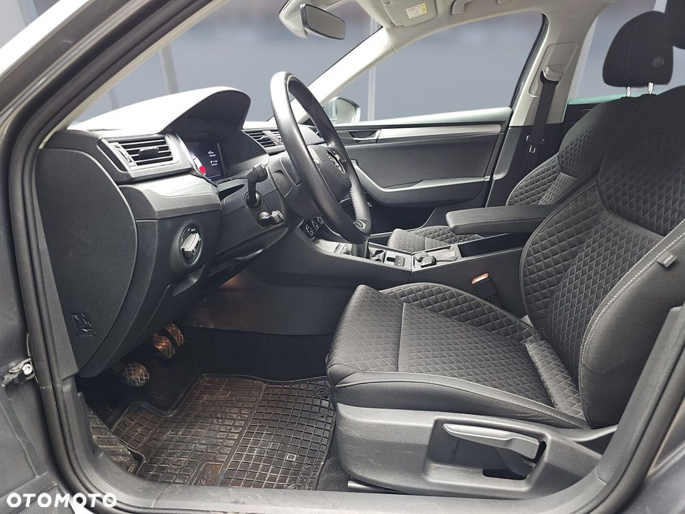 Skoda Superb 2.0 TDI SCR Ambition - 7