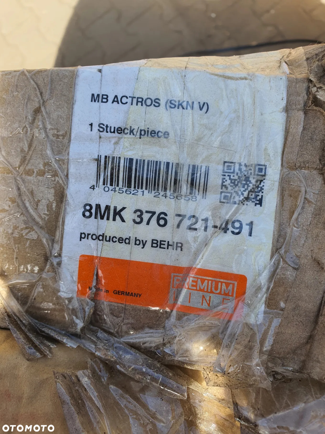Chłodnica, HELLA 8MK 376 721-491, CR 686 00P, Mercedes Actors MP2, MP3 - 4