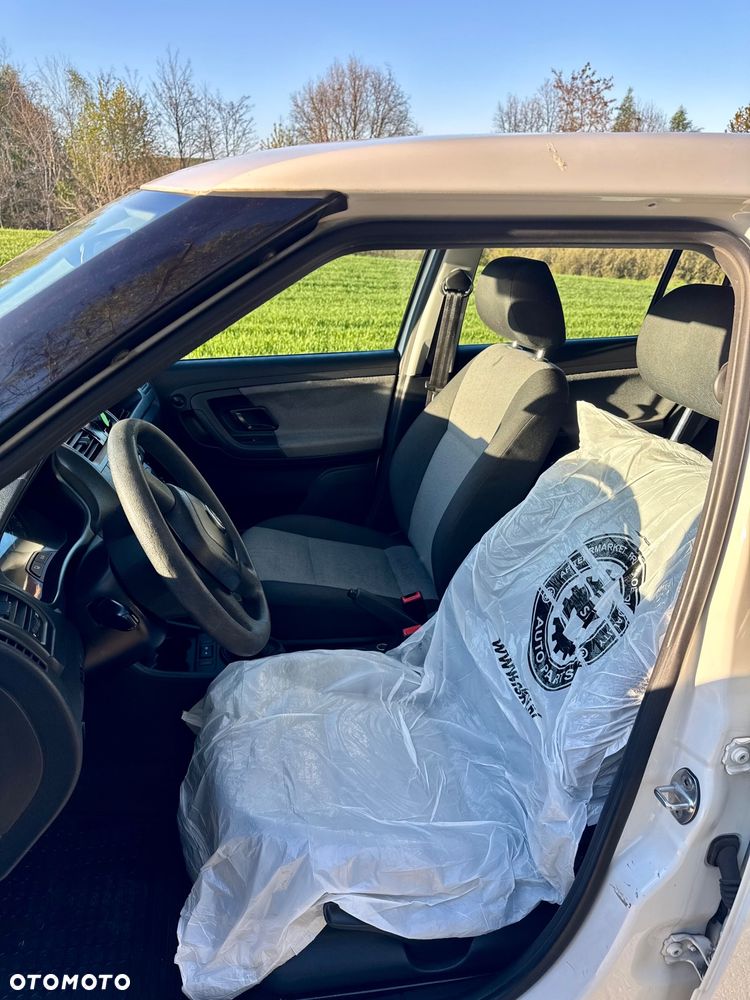 Skoda Fabia 1.6 TDI DPF Ambition - 13