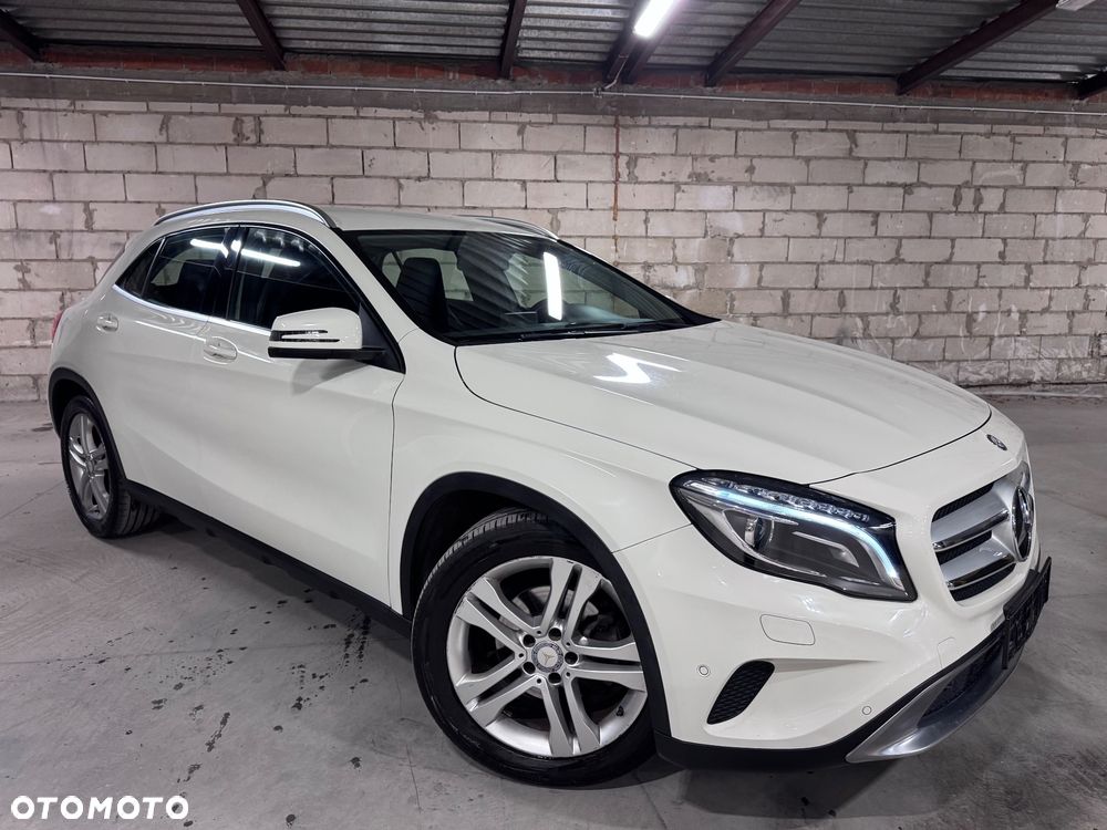 Mercedes-Benz Gla 2015 photo 2