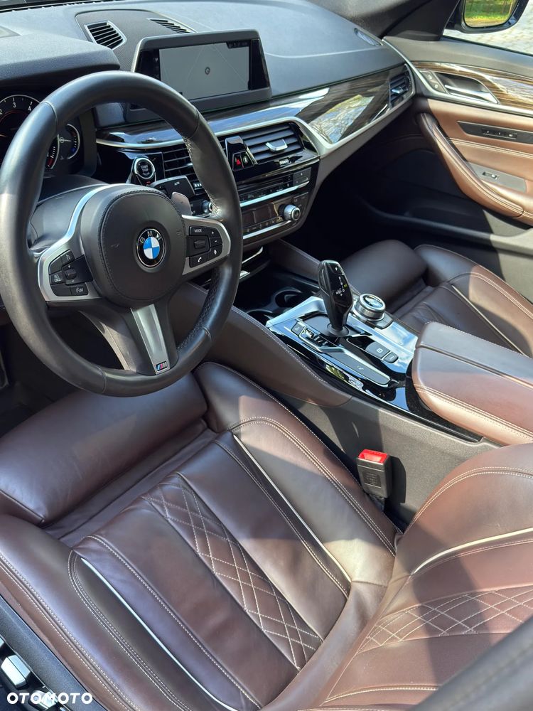 BMW Seria 5 530i M Sport sport - 17