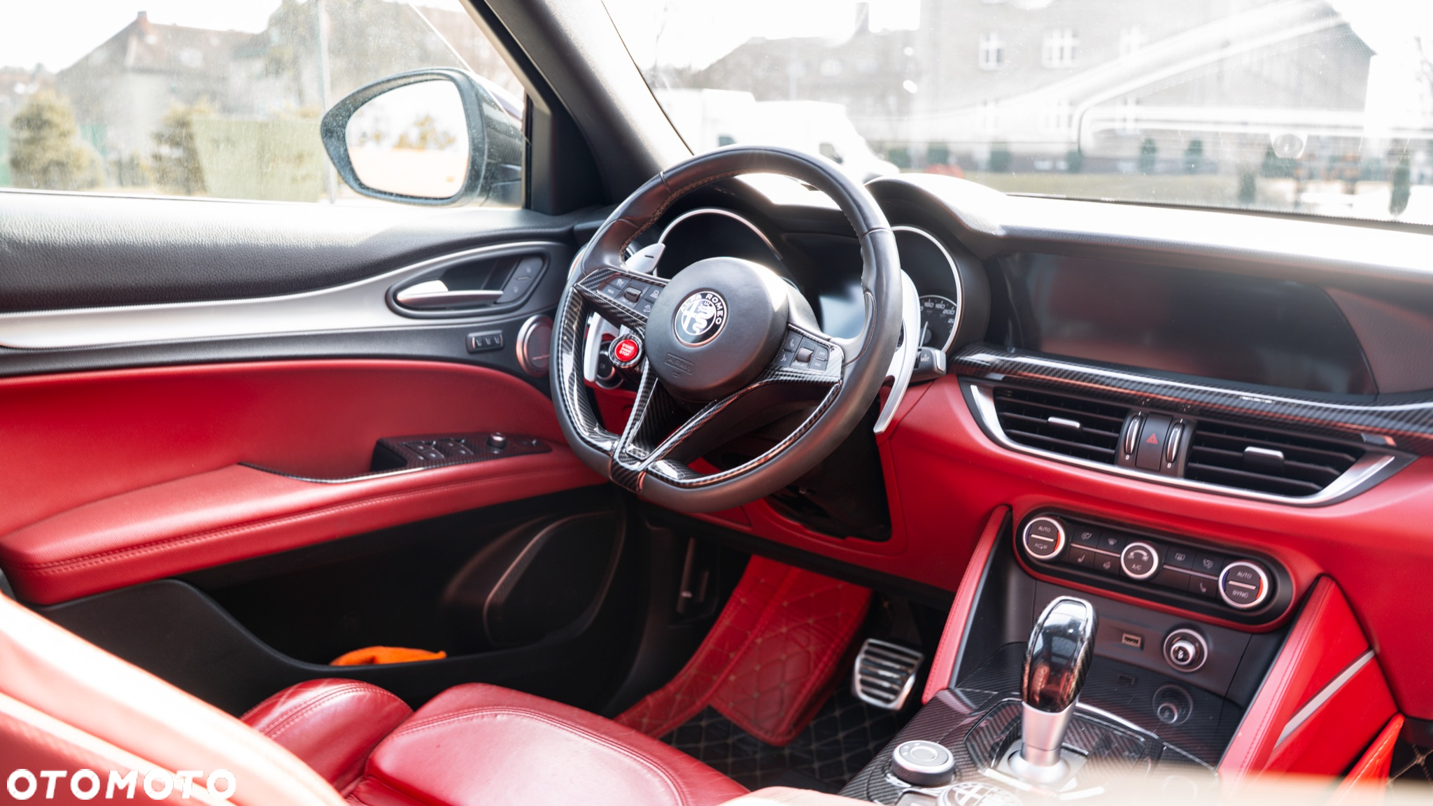 Alfa Romeo Stelvio 2.0 Turbo 16V AT8-Q4 Veloce Ti - 18