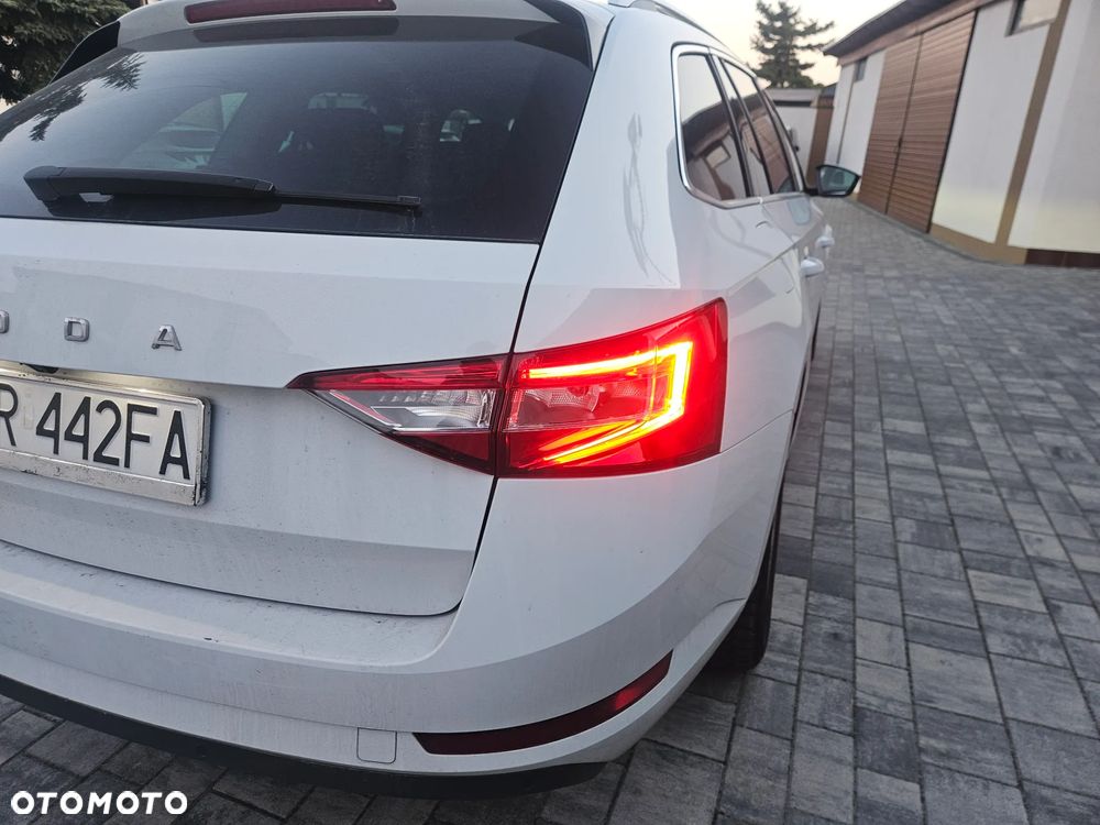 Skoda Superb 1.5 TSI ACT DSG Ambition - 13
