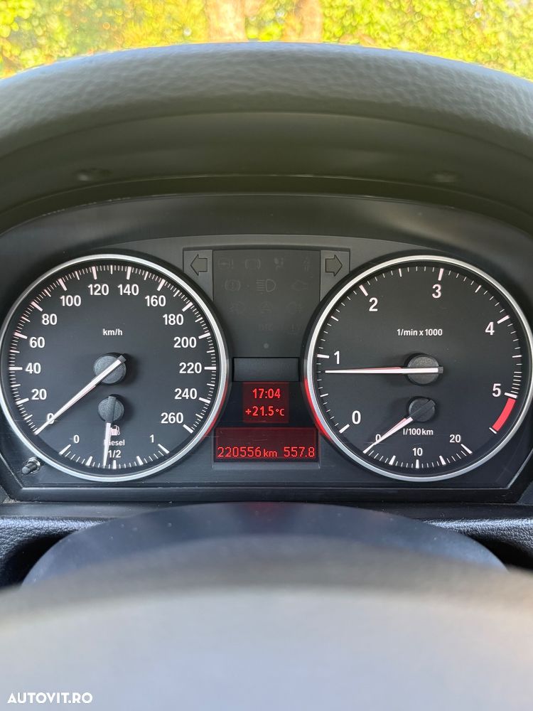 BMW X1 2010 — imagine 12