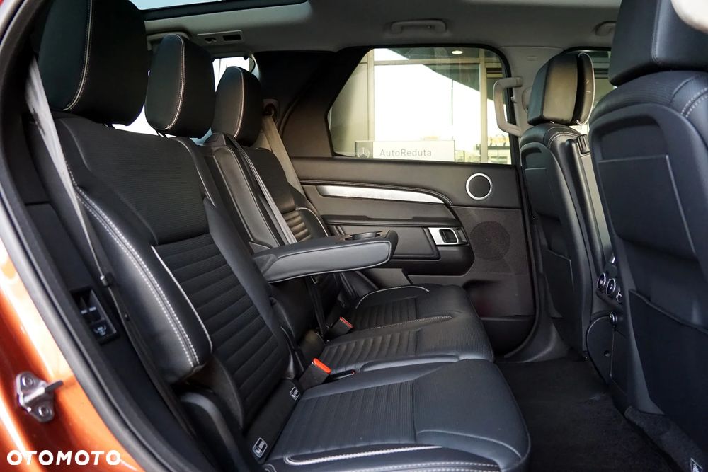 Land Rover Discovery V 3.0 TD6 First Edition - 29