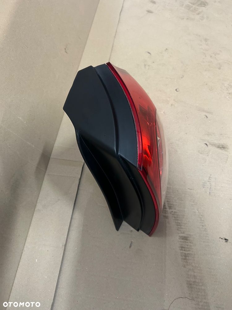 Lampa prawy tył EUROPA VW GOLF 5 HB - 3