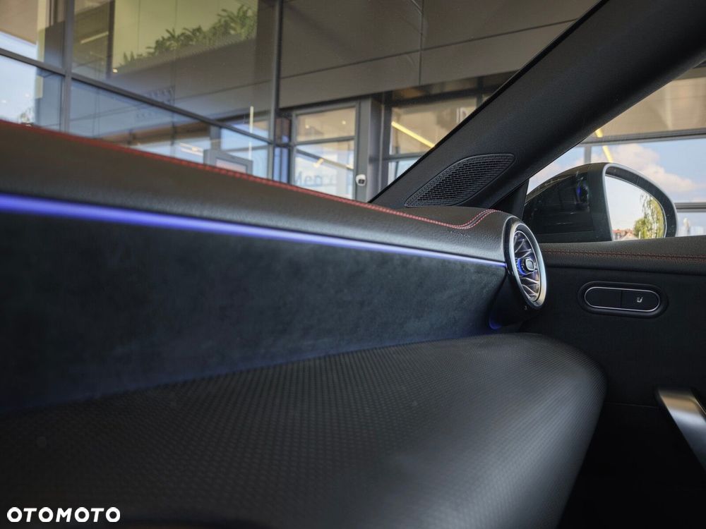 Mercedes-Benz CLA 200 mHEV AMG Line 7G-DCT - 23