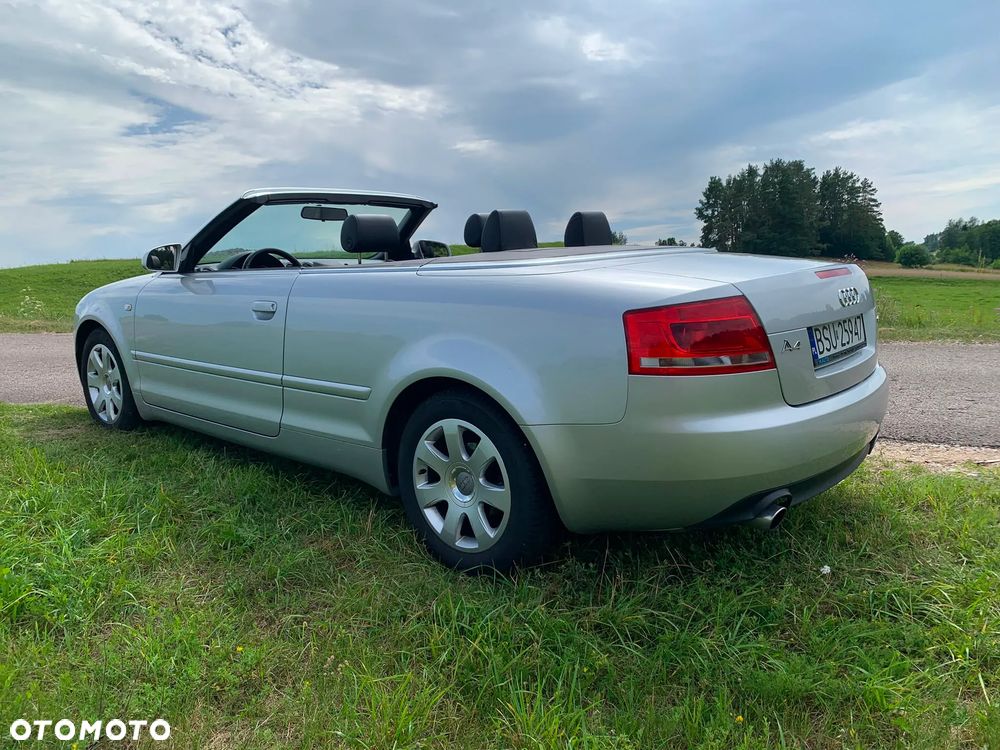 Audi A4 Cabrio 1.8T - 12