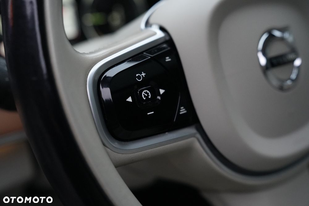 Volvo XC 90 T8 AWD Plug-In Hybrid Inscription 7os - 18