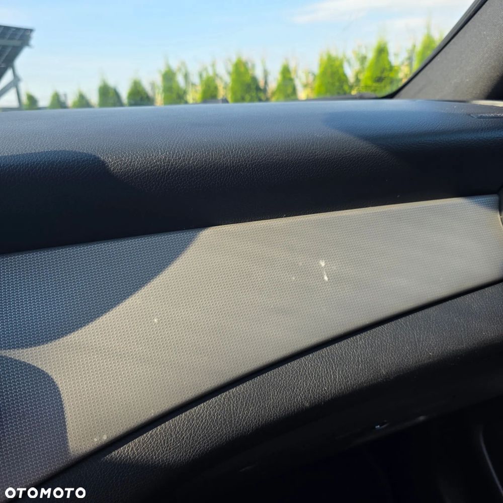 Mercedes-Benz CLA 250 4-Matic - 32