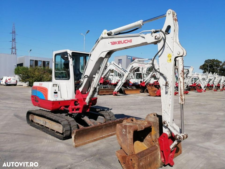 Takeuchi TB 228 - 2