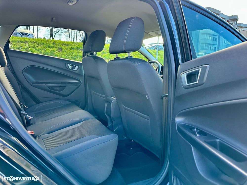 Ford Fiesta 1.5 TDCi Titanium - 29