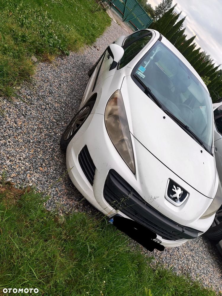 Peugeot 207 - 2