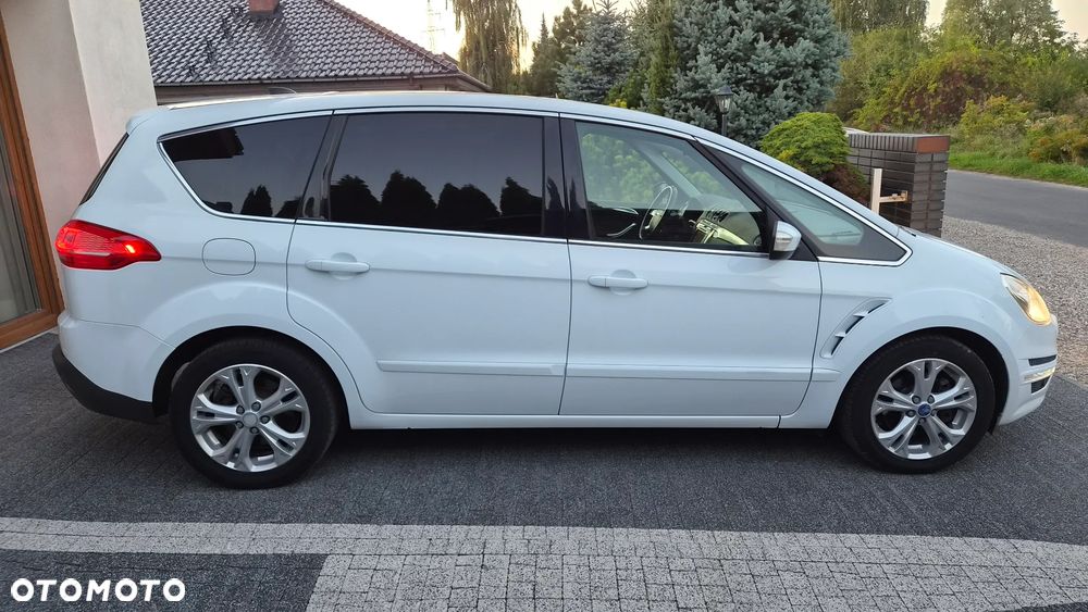Ford S-Max 2012 photo 4